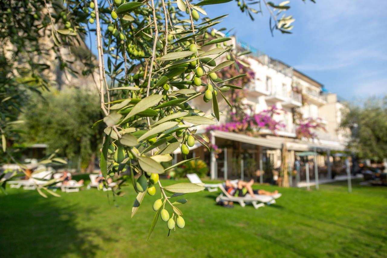 Hotel Baia Azzurra - Front