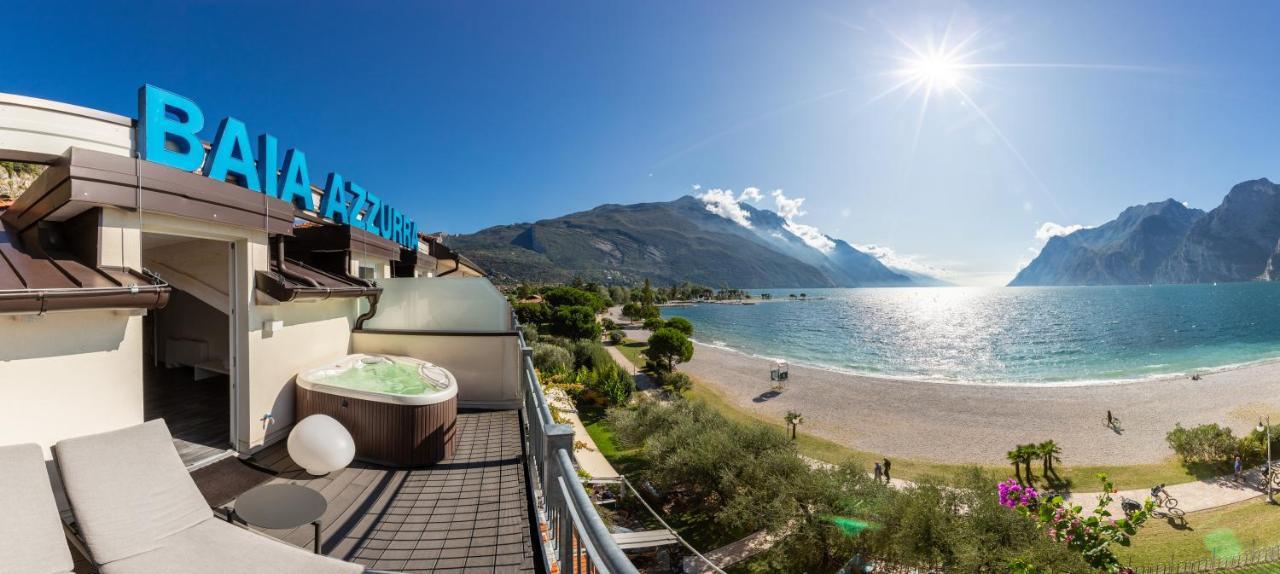 Baia Azzurra - Front Hotel 4*