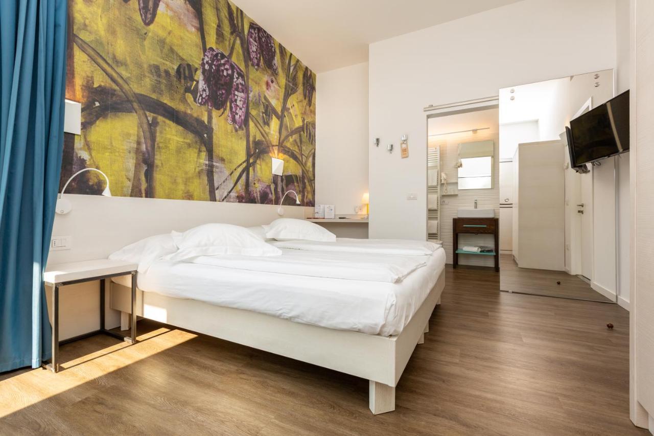 Baia Azzurra - Front 4* Torbole Sul Garda