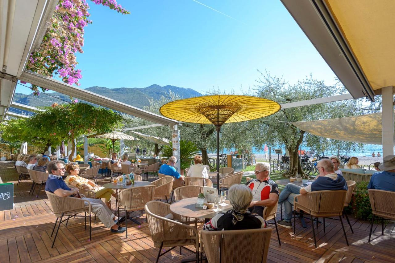 Hotel Baia Azzurra - Front Torbole Sul Garda