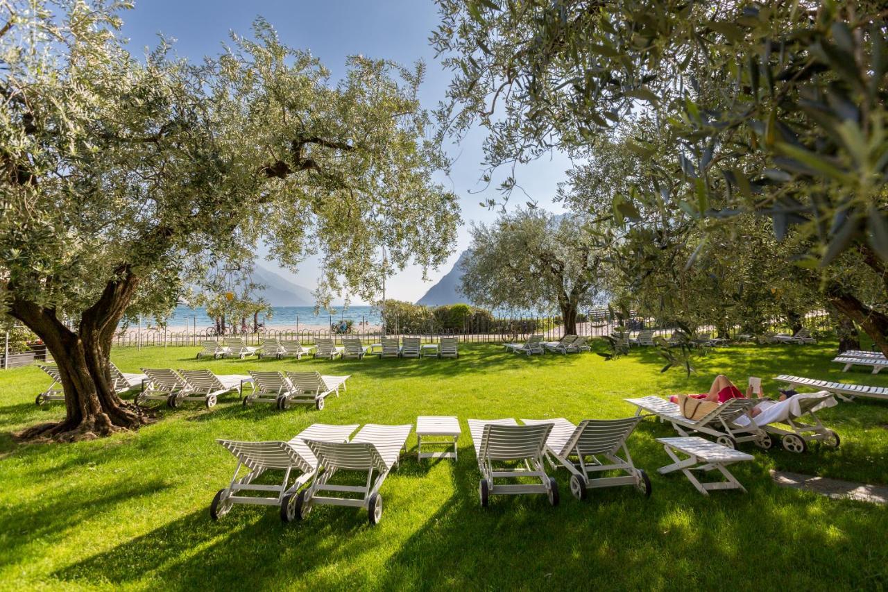 Baia Azzurra - Front Torbole Sul Garda