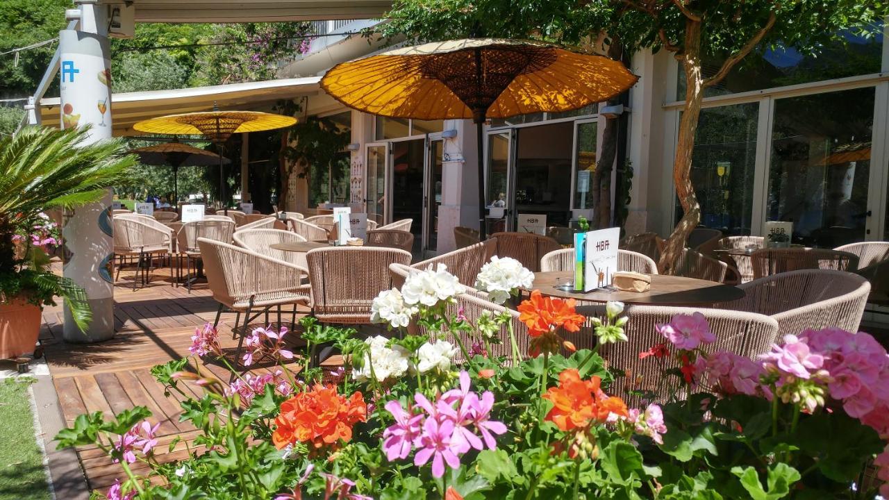 Baia Azzurra - Front 4*