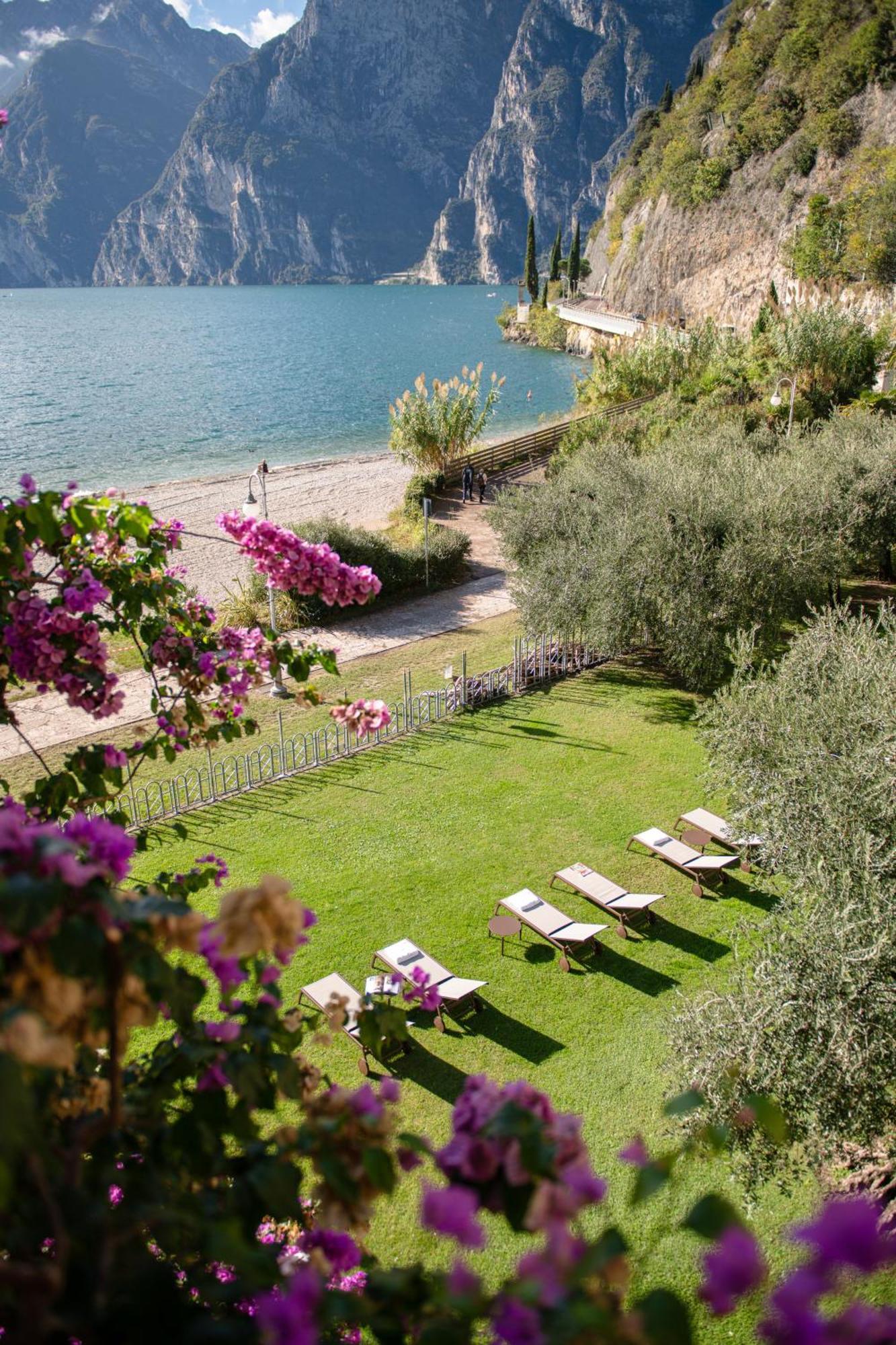 Baia Azzurra Hotel 4*
