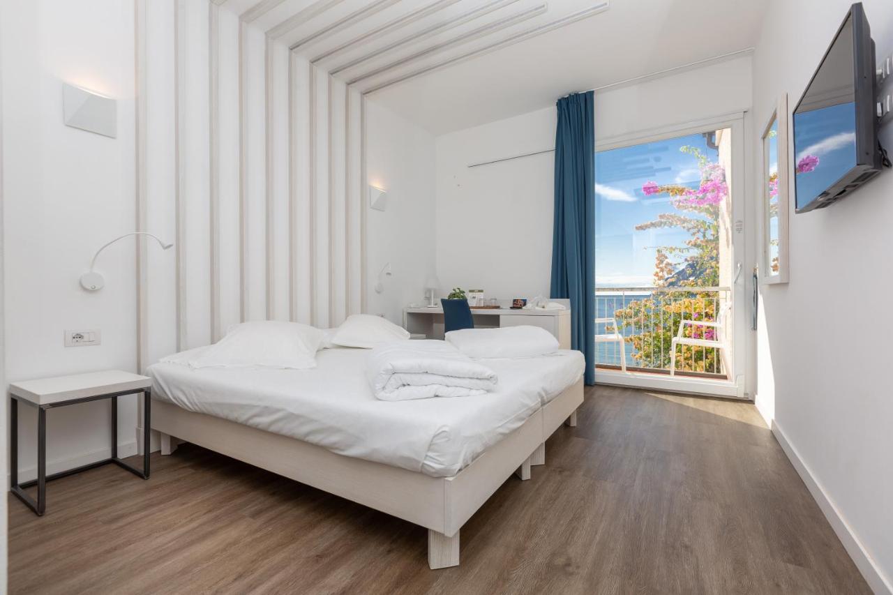 Baia Azzurra Hotel